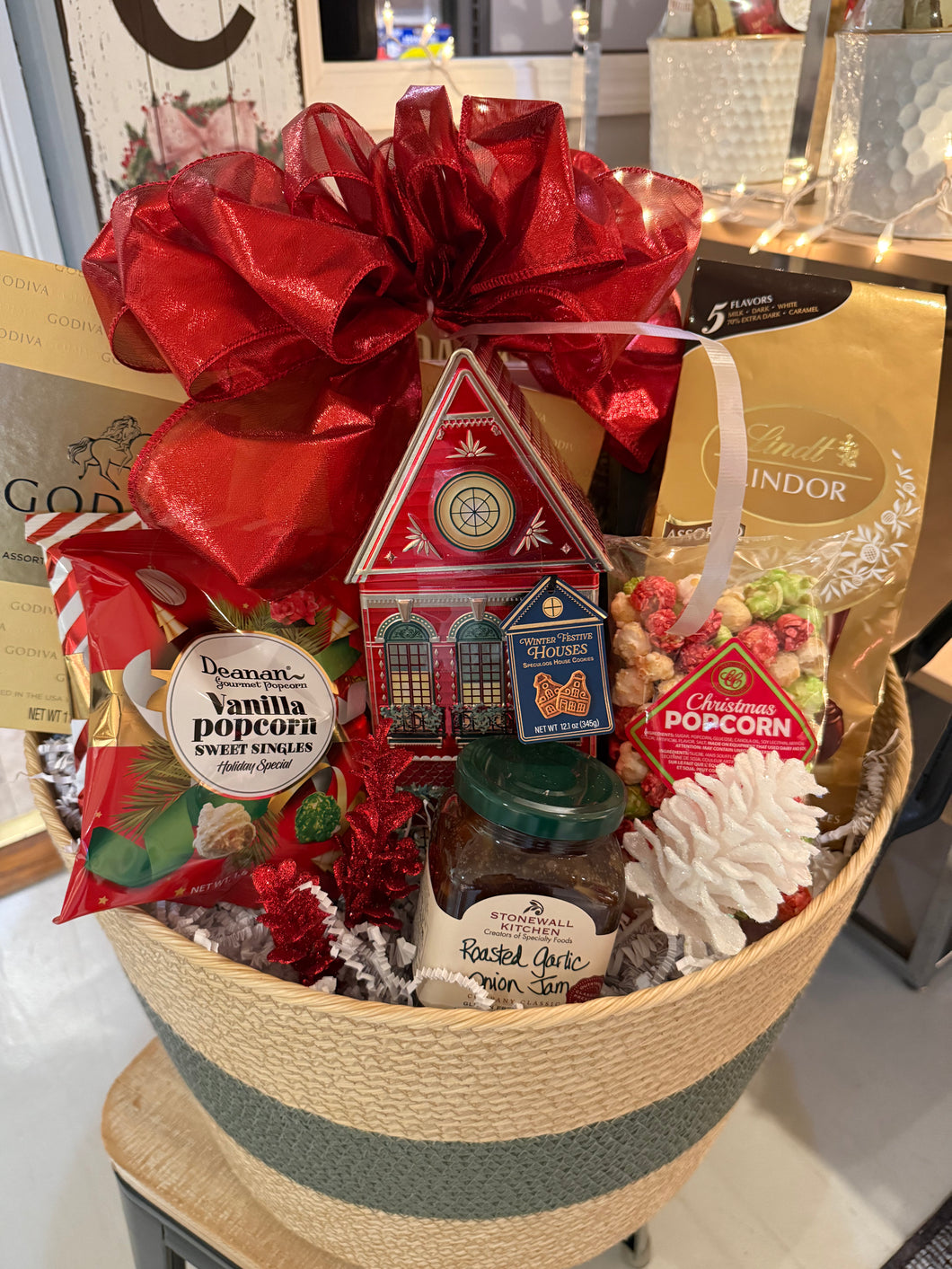 Custom Designs! – Gift Baskets Galore & The Savvy Gourmet